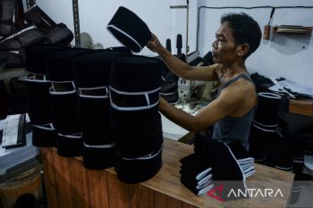 Produksi peci meningkat saat bulan Ramadhan