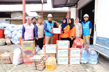 YBM PLN UID Jateng &amp; DIY salurkan bantuan korban banjir Grobogan