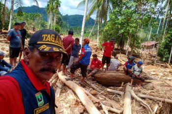 Kemensos bantu korban banjir di Pesisir Selatan