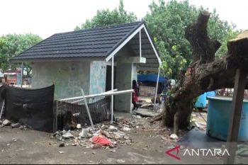 Pemkot Padang perbaiki fasilitas Pantai Padang sambut  wisata lebaran