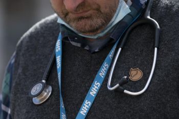 Tingkatkan efisiensi, PM Inggris umumkan rencana bubarkan NHS England