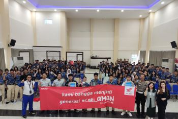Honda Babel berikan edukasi keselamatan berkendara di SMK Tunas Karya Pangkalpinang
