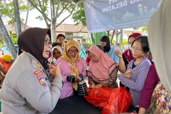 Polres Lampung Selatan gelar pasar murah guna bantu kebutuhan warga