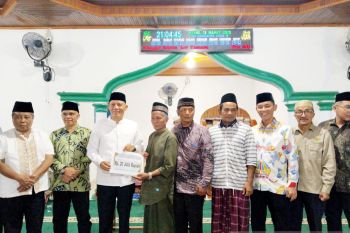 Bupati Sabar AS komitmen tuntaskan pembangunan infrastruktur Mapattunggul Selatan