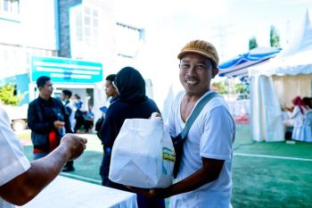 PLN NTB salurkan 1.000 paket sembako murah untuk masyarakat