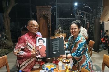Samuel Wattimena:  Jadikan kebudayaan lokal sebagai inspirasi fesyen