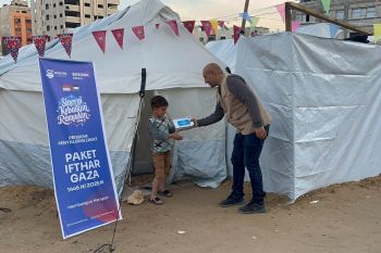 Bosowa Peduli salurkan 500 paket iftar untuk warga Gaza Palestina