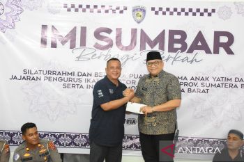 Sekdako Padang berbuka bersama IMI Sumbar dan anak yatim