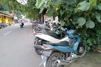 Legislator usulkan pembentukan BUMD parkir di Mataram