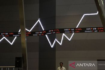 IHSG akhir pekan ditutup melemah dipimpin sektor teknologi