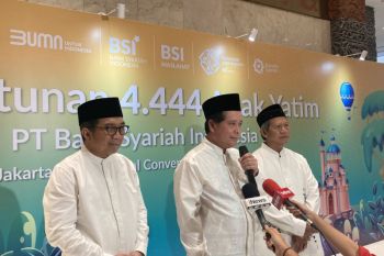 Milad ke-4, BSI beri santunan kepada 4.444 anak yatim