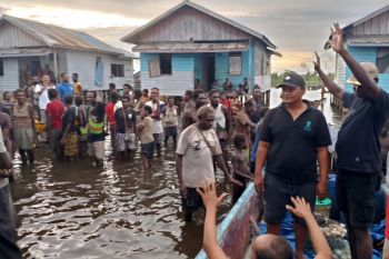 Ministry sends aid to Merauke coastal flooding victims