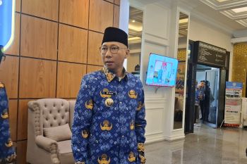 Gubernur Lampung minta perusahaan segera bayarkan THR pekerja