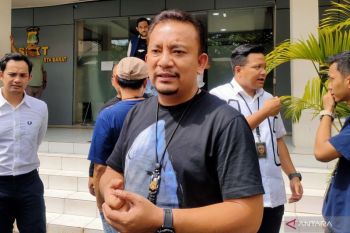 Polrestro Jakbar bongkar produksi minyak goreng ilegal di Meruya