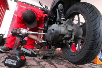 Layanan servis dan ganti oli gratis dari Baznas