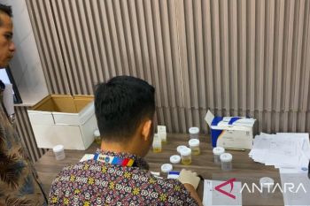 KAI Divre II Sumbar gelar tes narkoba bagi awak perkeretaapian