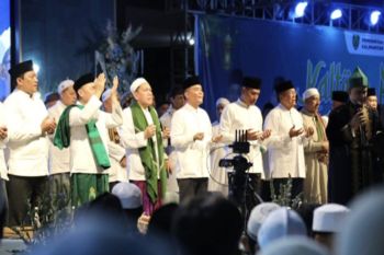 Ribuan warga hadiri peringatan Malam Nuzulul Quran bersama Gubernur Kalteng