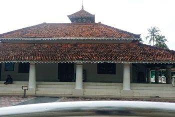 Ramadhan, Masjid berusia 136 tahun di Banten ramai didatangi wisatawan