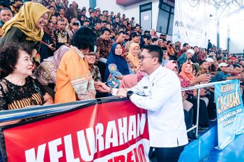 Daftar gaji Ketua RT dan RW di berbagai daerah pada 2025