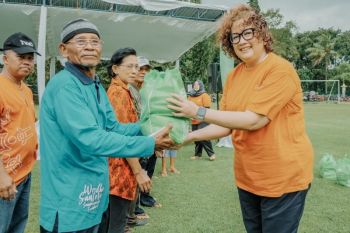 TWC bagikan 3.000 paket sembako bagi masyarakat prasejahtera di sekitar destinasi