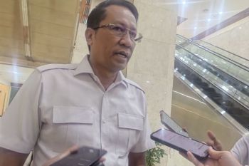 Menkum beraudiensi dengan massa aksi dengarkan aspirasi terkait RUU TNI