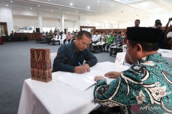 Gubernur NTB ajak masyarakat berzakat untuk entaskan kemiskinan