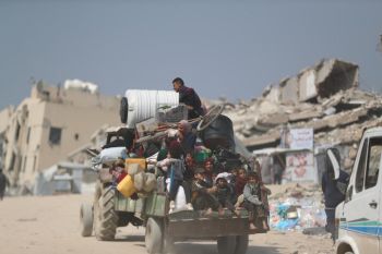 Duka warga Gaza yang kembali mengungsi di tengah serangan Israel