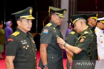 TNI: Prajurit rangkap jabatan di luar ketentuan UU harus pensiun dini