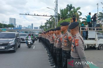 Lalu lintas di depan DPR RI masih lancar meski ada demonstrasi RUU TNI