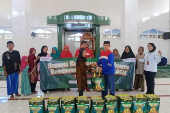 Elnusa Petrofin Salurkan 10.872 Paket Sembako kepada Masyarakat di Seluruh Indonesia