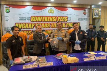 Delapan orang terkait penjambretan warga Prancis ditangkap polisi