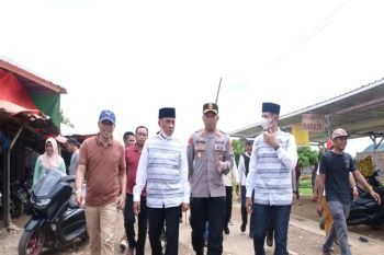 Bupati dan Wabup Bima sidak ke Pasar Tente tanggapi keluhan masyarakat