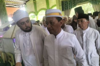 Bahlil gelar Safari Ramadhan ke Ponpes Yayasan Al Ashriyyah Nurul Iman