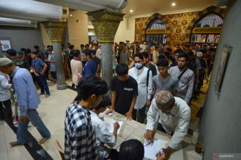 Jangan keliru, ini hal yang dilarang dan diperbolehkan saat I'tikaf