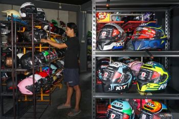 Penjualan helm di Balikpapan meningkat jelang lebaran