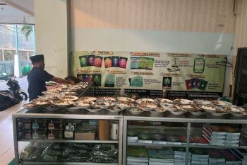 Lazisnu Jatim bagikan menu buka puasa gratis Rp36,8 juta