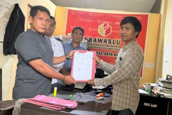 Calon Bupati Parigi Moutong Nizar Rahmatu dilaporkan ke Bawaslu