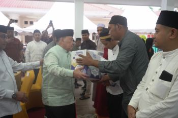 Pemprov Sulbar berikan beasiswa kedokteran kepada siswa berprestasi