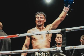 Petinju Martinez dan James bertemu di ring rebut gelar WBA