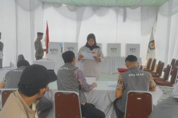 Partisipasi PSU Pilkada Siak tinggi, Afni Zulkifli-Syamsurizal menang di TPS RSUD Tengku Rafian