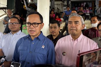 Wamendagri meminta pemda bersikap tegas terhadap ormas yang merugikan