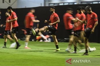 Latihan perdana timnas Bahrain diikuti 14 pemain