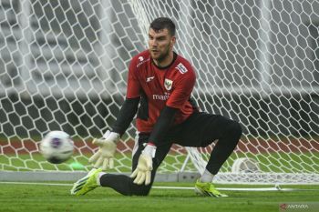 Kiper Timnas Indonesia Maarten Paes dikabarkan gabung Ajax