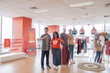 Keluarga karyawan PT Pos Indonesia ikuti pelatihan digital Shopee
