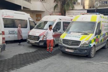 Israel kepung ambulans Bulan Sabit Merah di Rafah, lukai paramedis