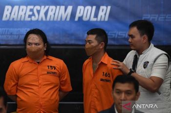 Dua warga China ditangkap akibat kasus penipuan SMS lewat BTS palsu