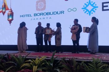 Forum Pembauran Kebangsaan DKI raih penghargaan dari Hotel Borobudur