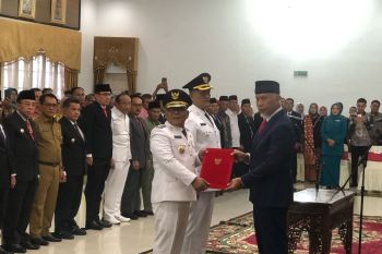 Gubernur Sumbar lantik Bupati-Wakil Bupati Pasaman Barat