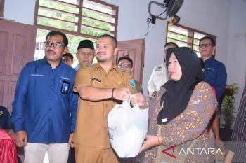 Sinergi PTBA dan Pemko Sawahlunto bantu masyarakat penuhi kebutuhan lebaran