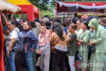 Korem 161/Wirasakti gelar bazar murah jelang Idul Fitri